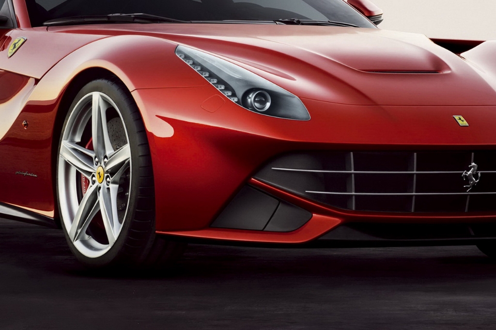 Ferrari-F12-Berlinetta-Front-Bumper.jpg